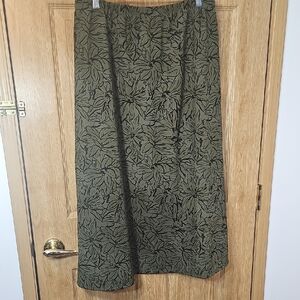 Chic Olive Green Floral Maxi Skirt